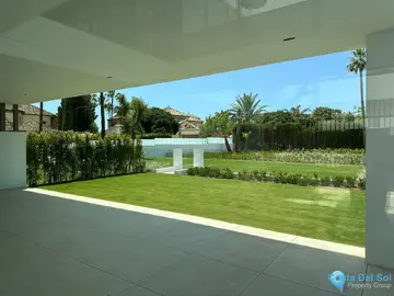 4 bedroom House for Sale in Nueva Andalucía-46608