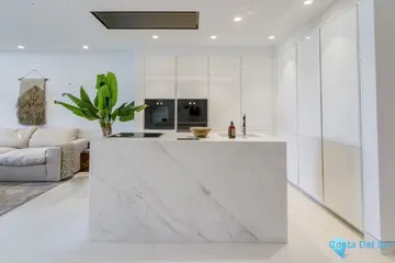 3 bedroom Apartment for Sale in The Golden Mile-46638