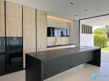 3 bedroom House for Sale in The Golden Mile-46937