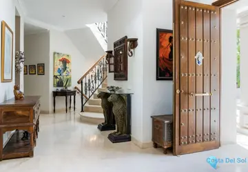 7 bedroom House for Sale in Nueva Andalucía-47069