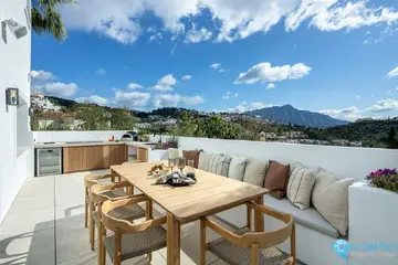 5 bedroom House for Sale in Los Arqueros-47206