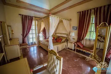 8 bedroom House for Sale in La Zagaleta-47274