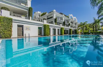 5 bedroom Apartment for Sale in Estepona-47393