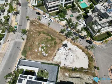 1118m2 Plot for Sale in Cancelada-83626