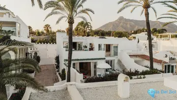 3 bedroom House for Sale in The Golden Mile-47584