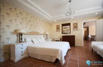 5 bedroom House for Sale in Sierra Blanca-47640