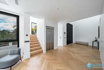 6 bedroom House for Sale in The Golden Mile-47790