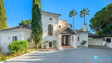 5 bedroom House for Sale in La Zagaleta