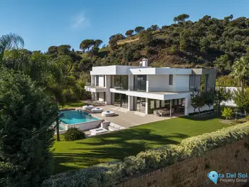 5 bedroom House for Sale in El Madroñal-47842