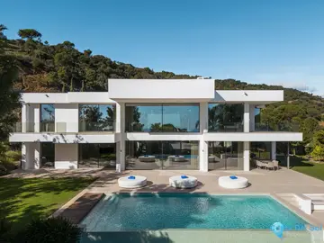 5 bedroom House for Sale in El Madroñal-47845