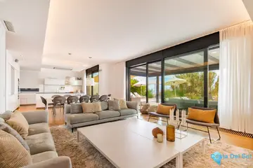 6 bedroom House for Sale in Costabella-47862