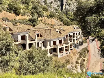 3553m2 Plot for Sale in Istán-48093
