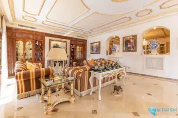 7 bedroom House for Sale in Los Monteros-48190