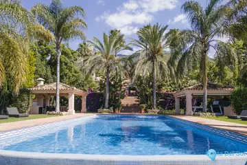 3 bedroom House for Sale in Sierra Blanca-48284