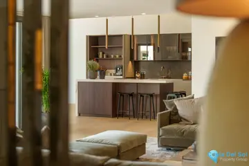 5 bedroom House for Sale in The Golden Mile-48313