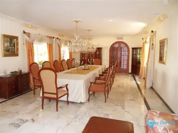 8 bedroom House for Sale in La Quinta-48330