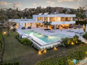 7 bedroom House for Sale in Nueva Andalucía-48368