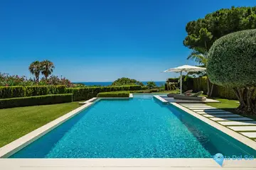 5 bedroom House for Sale in The Golden Mile-48387