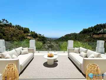 5 bedroom House for Sale in El Madroñal-48429