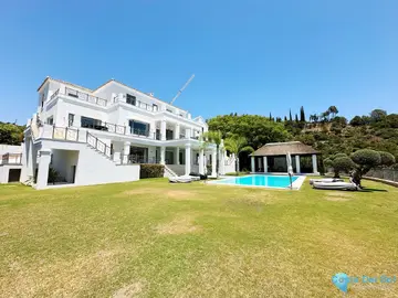 5 bedroom House for Sale in El Madroñal-48436