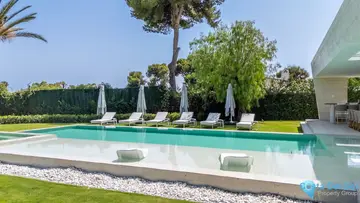 6 bedroom House for Sale in Los Monteros-48549