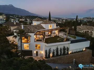 6 bedroom House for Sale in Benahavís
