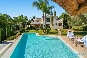 6 bedroom House for Sale in The Golden Mile-48665
