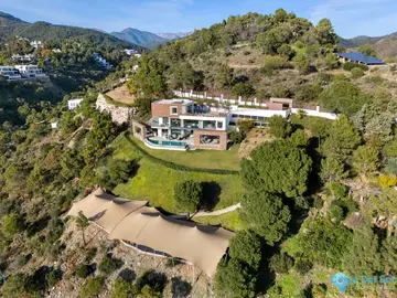 5 bedroom House for Sale in El Madroñal-48675