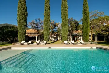 8 bedroom House for Sale in La Zagaleta-48791