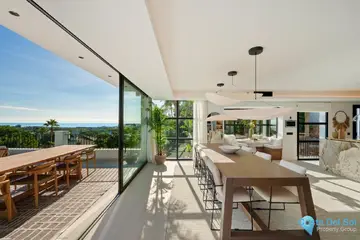 6 bedroom House for Sale in Nueva Andalucía-48832