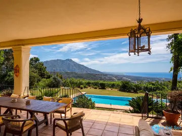 5 bedroom House for Sale in La Zagaleta-48876