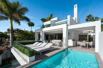 4 bedroom House for Sale in Marbella-49007