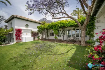6 bedroom House for Sale in Sierra Blanca-49137