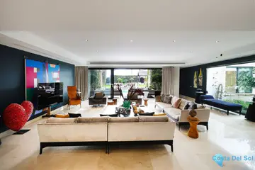 4 bedroom House for Sale in Puerto Banús-49183