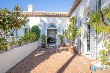 5 bedroom House for Sale in The Golden Mile-49355