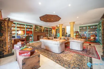 9 bedroom House for Sale in Estepona-49397