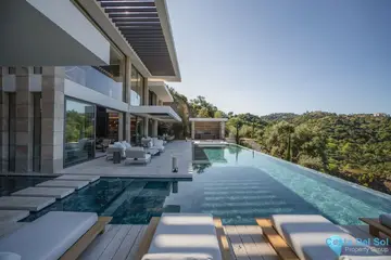 5 bedroom House for Sale in La Zagaleta-49419