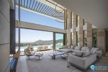 5 bedroom House for Sale in La Zagaleta-49424