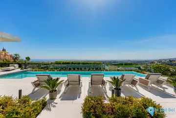8 bedroom House for Sale in La Quinta-49445