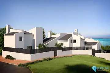 2 bedroom House for Sale in Estepona