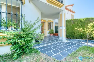 3 bedroom House for Sale in Bel Air-50969