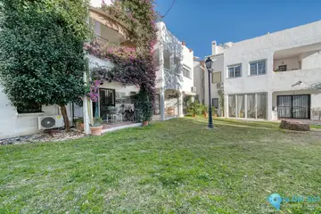 3 bedroom House for Sale in Bel Air-51072