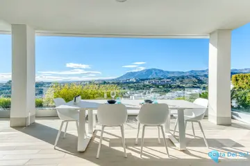 3 bedroom Apartment for Sale in Estepona-51450