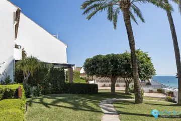 3 bedroom House for Sale in New Golden Mile-51641