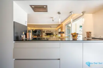 2 bedroom Apartment for Sale in Marbella-51963