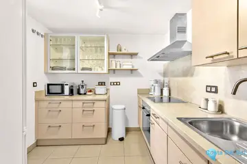 3 bedroom Apartment for Sale in New Golden Mile-17835