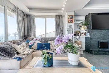 5 bedroom House for Sale in Estepona-52337