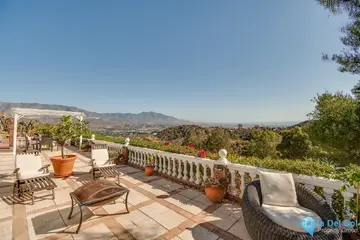 4 bedroom House for Sale in La Cala de Mijas-52382