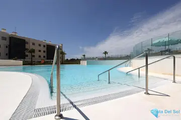3 bedroom Apartment for Sale in Fuengirola-52571