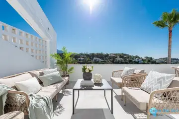 3 bedroom Apartment for Sale in La Quinta-10999